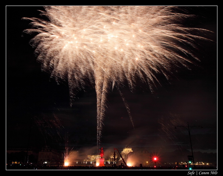 2009   07   Feux artifice Versailles    36